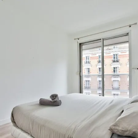 Quartier Pantheon Free Netflix * Paris
